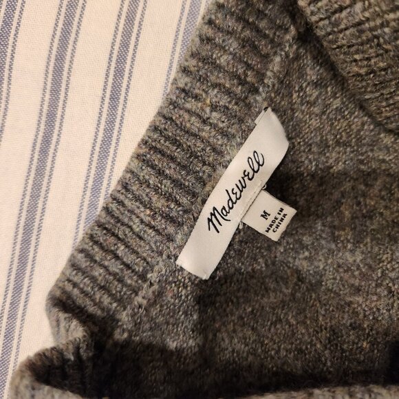 Madewell Short Kent Ex-Boyfriend Cardigan Sweater in Heather Shadow (Grey) M - Picture 8 of 9